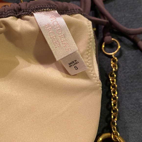 Victoria’s Secret bikini - Picture 5 of 6